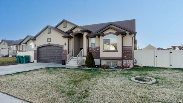 1115 S 1425 W, Clearfield, UT 84015