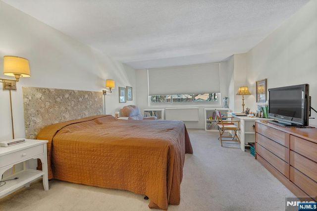 2150 Center Avenue 3C, Fort Lee, NJ 07024