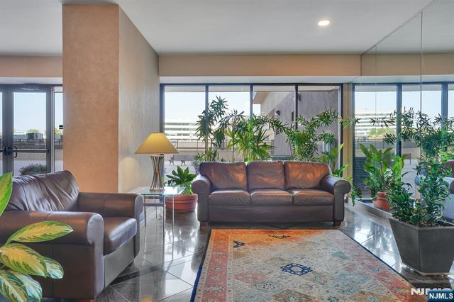 2150 Center Avenue 3C, Fort Lee, NJ 07024