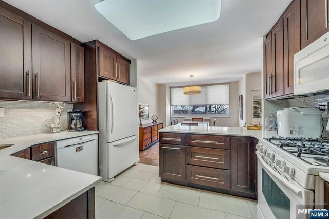 2150 Center Avenue 3C, Fort Lee, NJ 07024