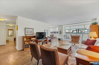 2150 Center Avenue 3C, Fort Lee, NJ 07024