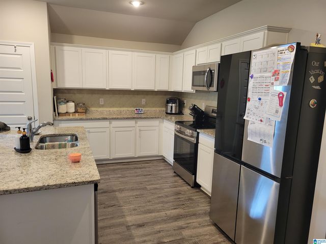 1632 DRYDEN STREET SOUTHEAST, Cullman, AL 35055