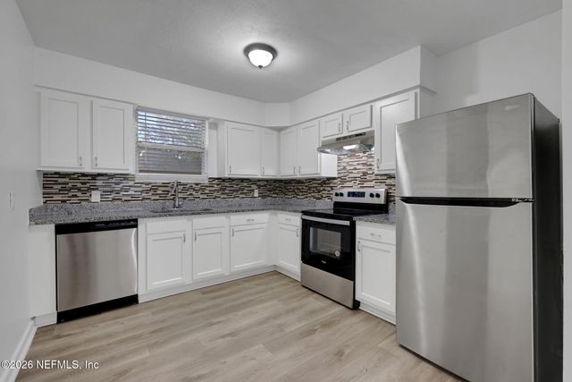 2305 JAYSON Avenue, Jacksonville, FL 32208