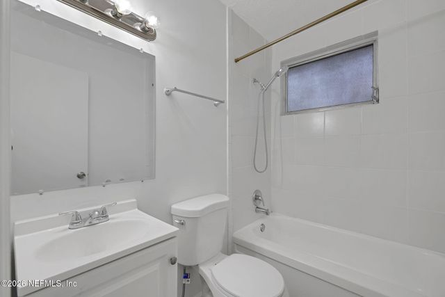 2305 JAYSON Avenue, Jacksonville, FL 32208