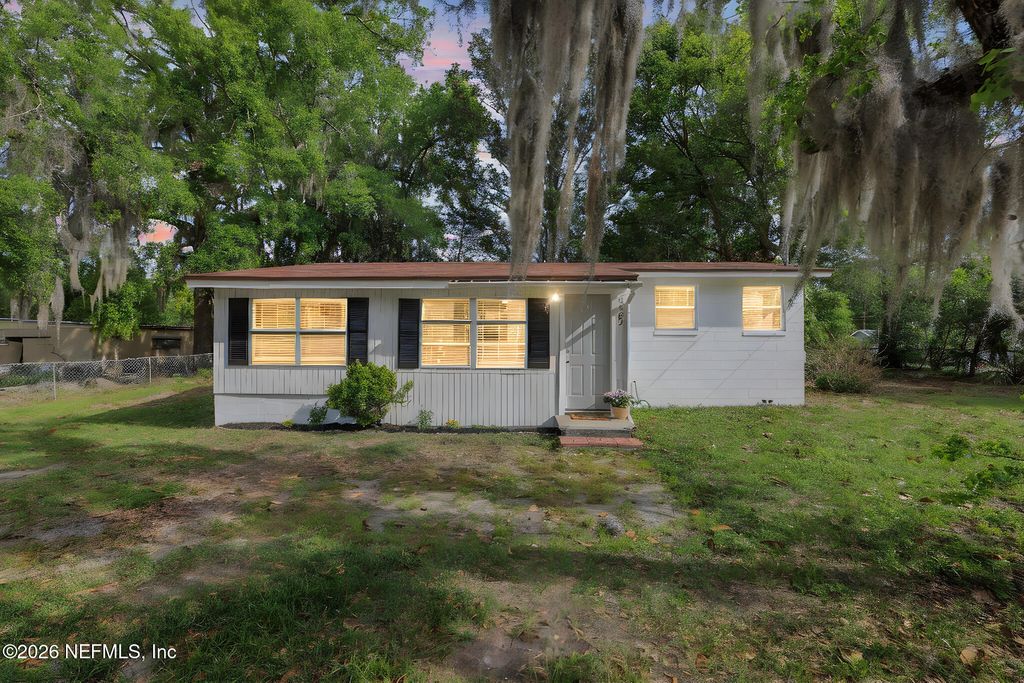 2305 JAYSON Avenue, Jacksonville, FL 32208