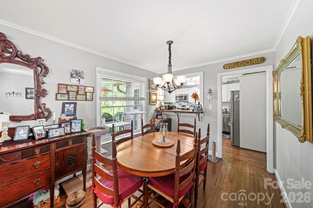 421 Tywood Street NE, Lenoir, NC 28645
