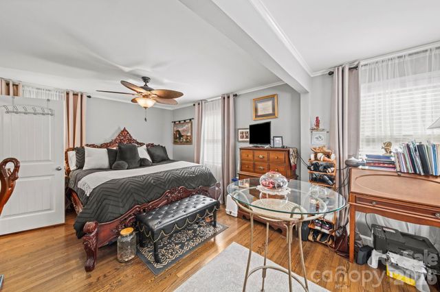 421 Tywood Street NE, Lenoir, NC 28645