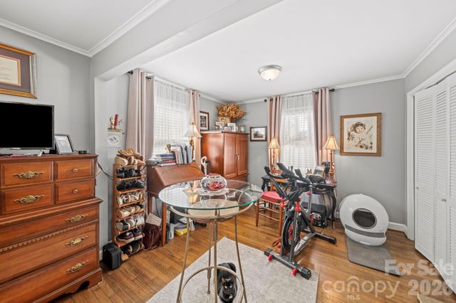 421 Tywood Street NE, Lenoir, NC 28645