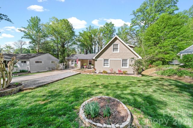 421 Tywood Street NE, Lenoir, NC 28645
