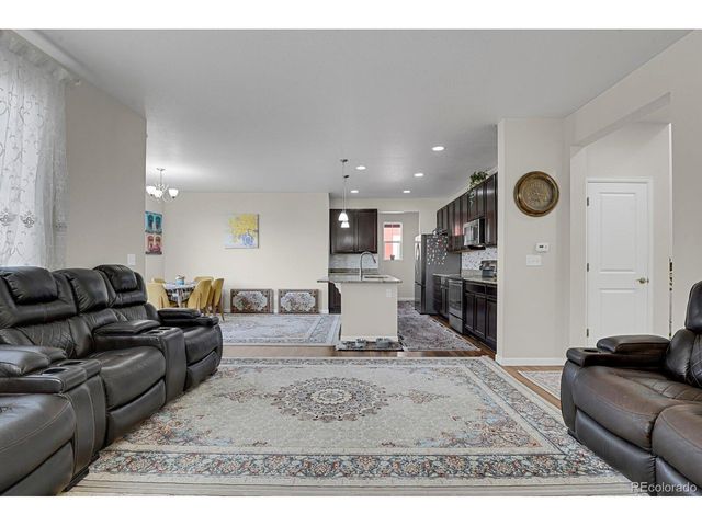 19553 E 60th Pl, Aurora, CO 80019