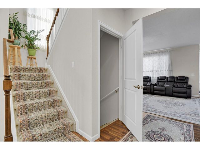 19553 E 60th Pl, Aurora, CO 80019