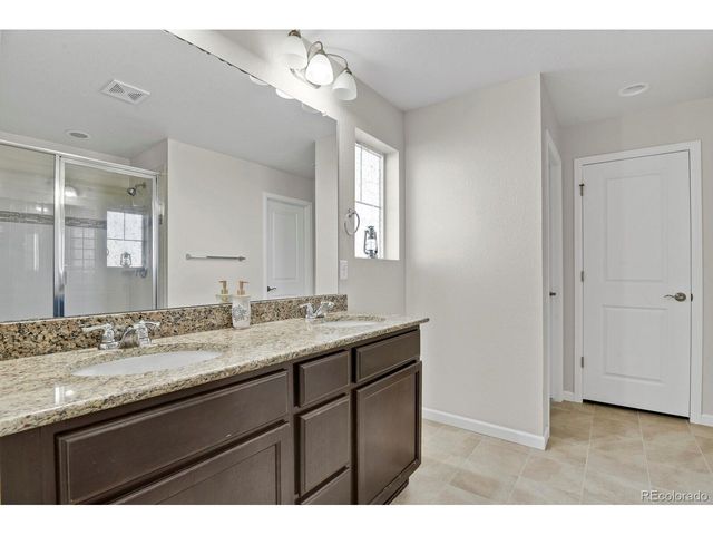 19553 E 60th Pl, Aurora, CO 80019