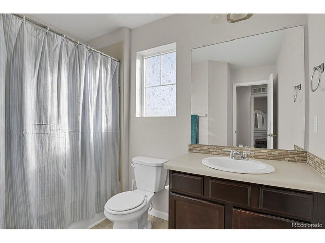 19553 E 60th Pl, Aurora, CO 80019