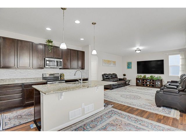 19553 E 60th Pl, Aurora, CO 80019