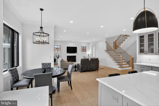 414 N MONROE ST, Arlington, VA 22201