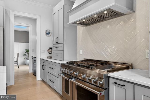 414 N MONROE ST, Arlington, VA 22201