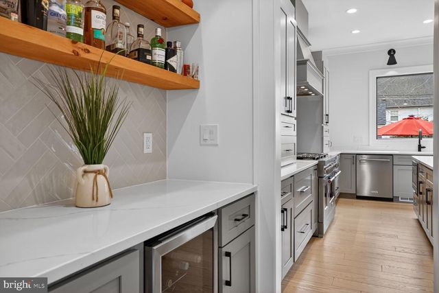 414 N MONROE ST, Arlington, VA 22201