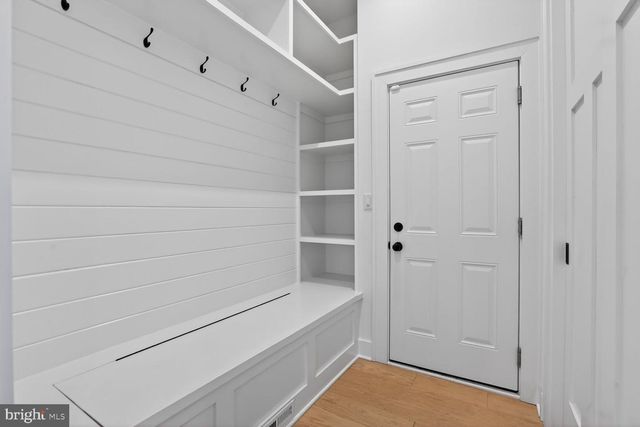 414 N MONROE ST, Arlington, VA 22201