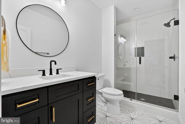 414 N MONROE ST, Arlington, VA 22201