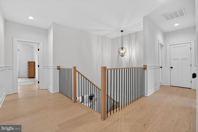 414 N MONROE ST, Arlington, VA 22201