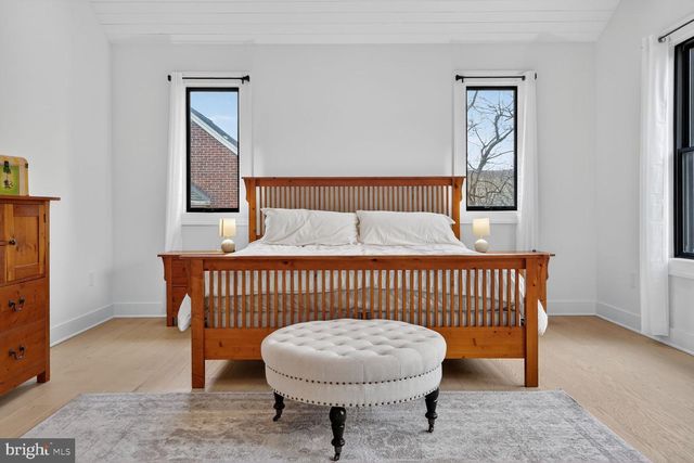 414 N MONROE ST, Arlington, VA 22201