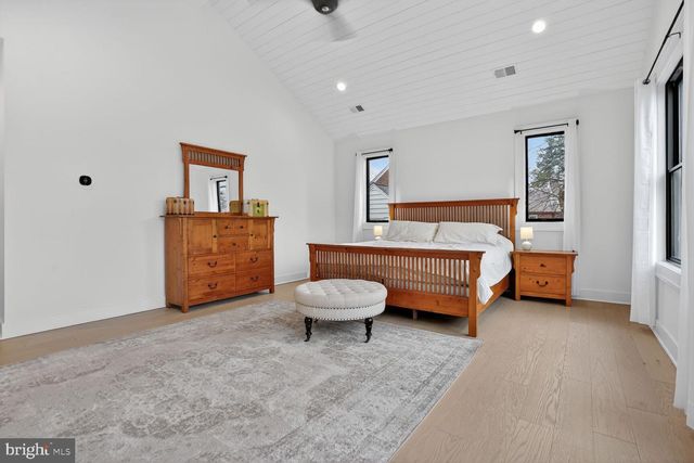 414 N MONROE ST, Arlington, VA 22201