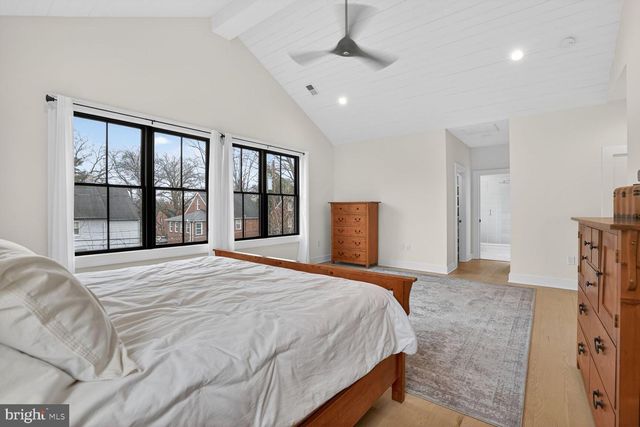 414 N MONROE ST, Arlington, VA 22201