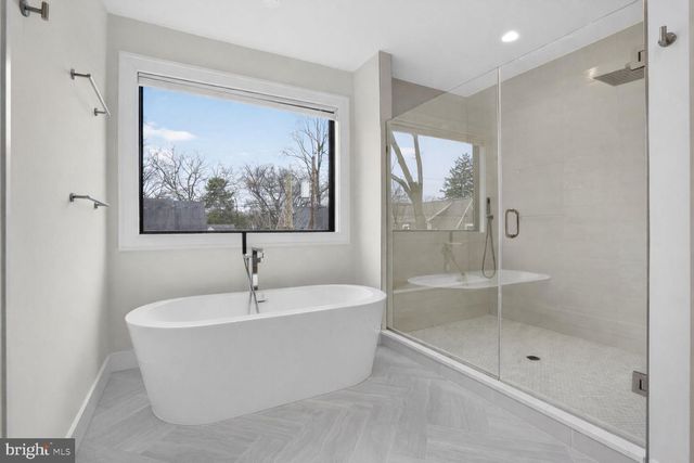 414 N MONROE ST, Arlington, VA 22201