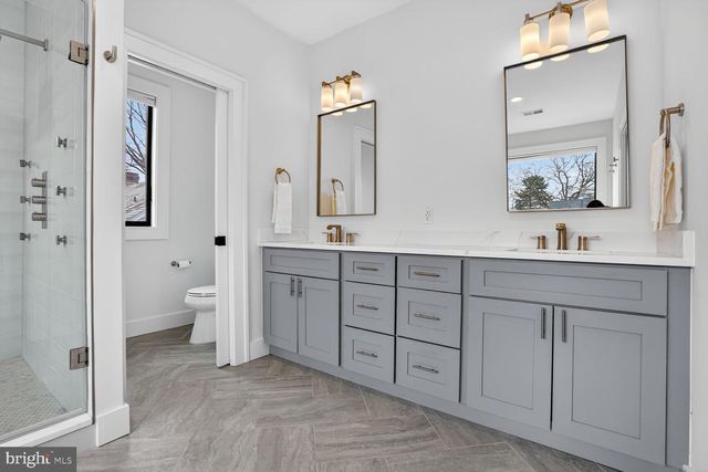 414 N MONROE ST, Arlington, VA 22201