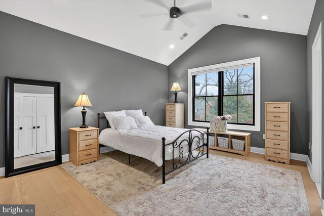 414 N MONROE ST, Arlington, VA 22201