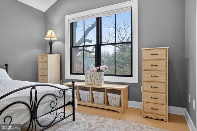 414 N MONROE ST, Arlington, VA 22201