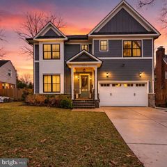 414 N MONROE ST, Arlington, VA 22201