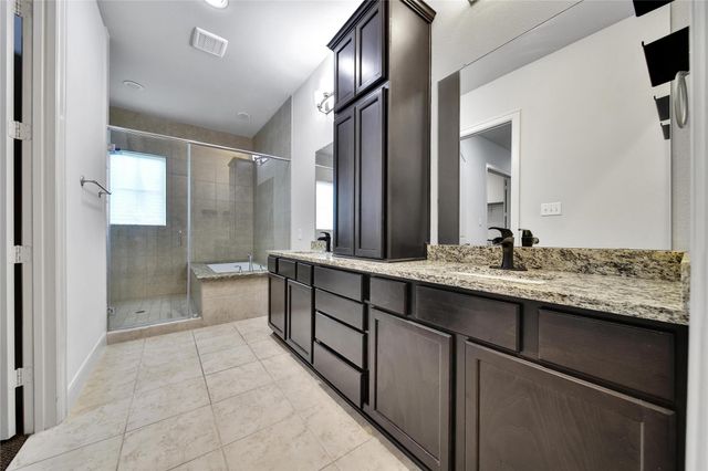 118 Grant Cove Drive, Montgomery, TX 77316