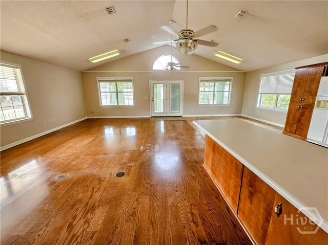 387 River Road, Midway, GA 31320