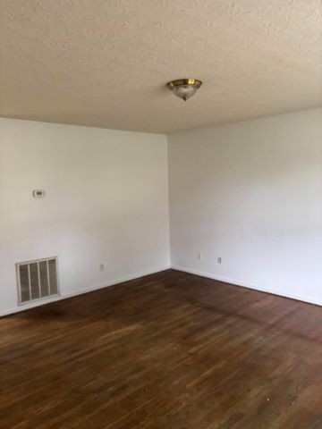 812 Ridgewood Drive 1-2, Berea, KY 40403