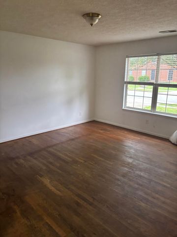 812 Ridgewood Drive 1-2, Berea, KY 40403