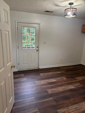812 Ridgewood Drive 1-2, Berea, KY 40403