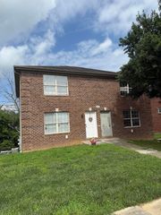 812 Ridgewood Drive 1-2, Berea, KY 40403