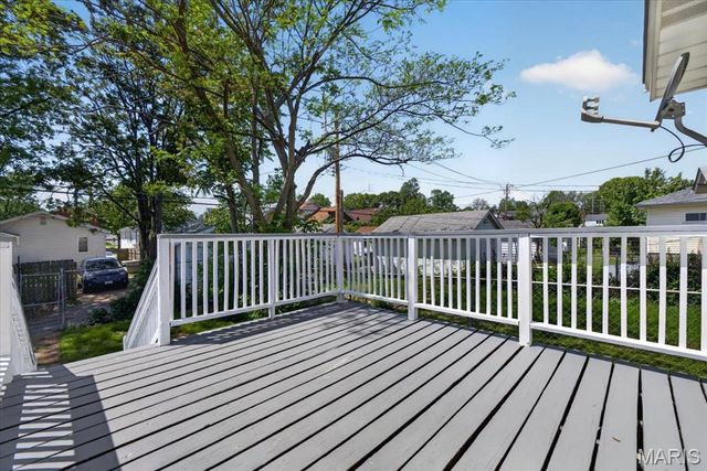 3940 Randall Street, St Louis, MO 63116