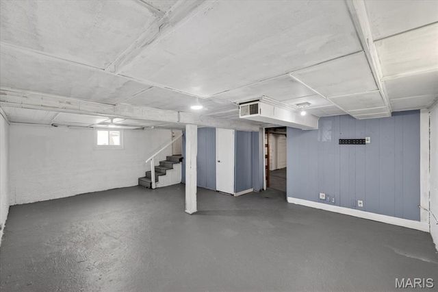 3940 Randall Street, St Louis, MO 63116