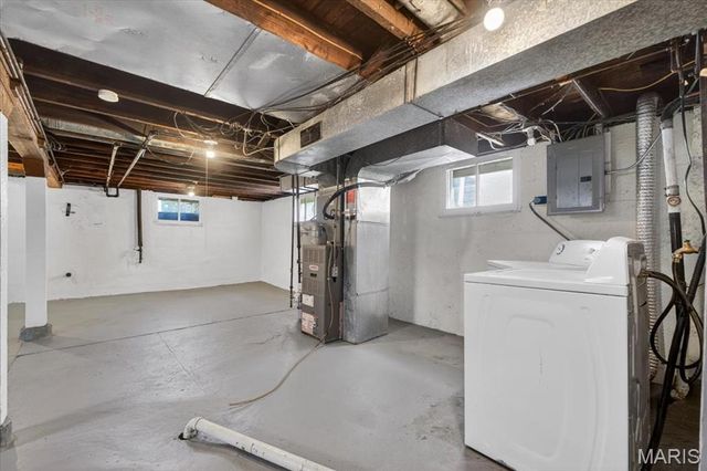 3940 Randall Street, St Louis, MO 63116