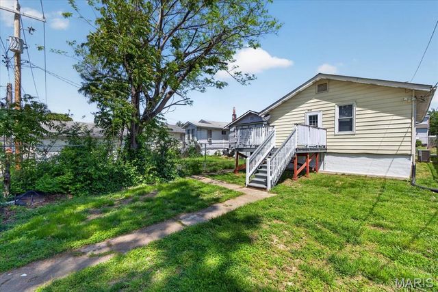 3940 Randall Street, St Louis, MO 63116