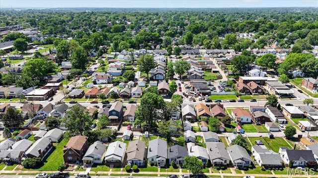3940 Randall Street, St Louis, MO 63116