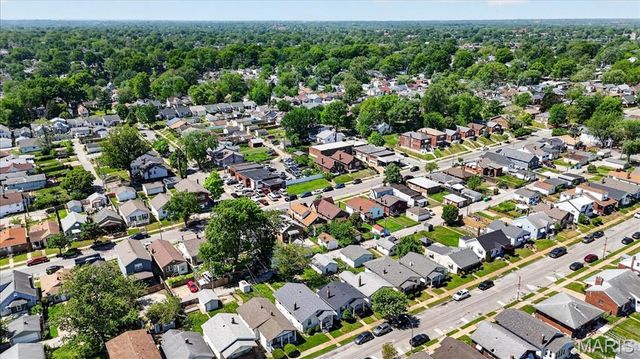 3940 Randall Street, St Louis, MO 63116