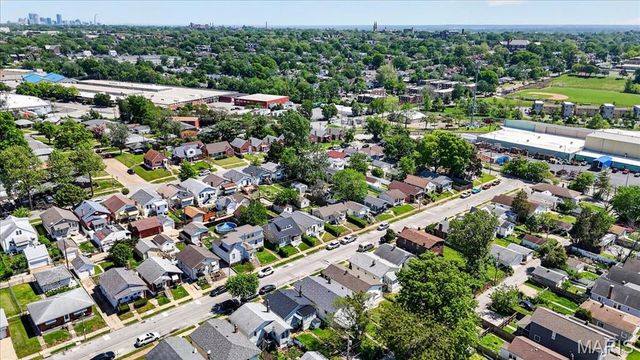 3940 Randall Street, St Louis, MO 63116