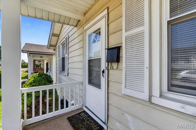 3940 Randall Street, St Louis, MO 63116