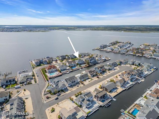 206 Pointe Drive, Mantoloking, NJ 08738
