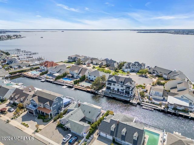 206 Pointe Drive, Mantoloking, NJ 08738