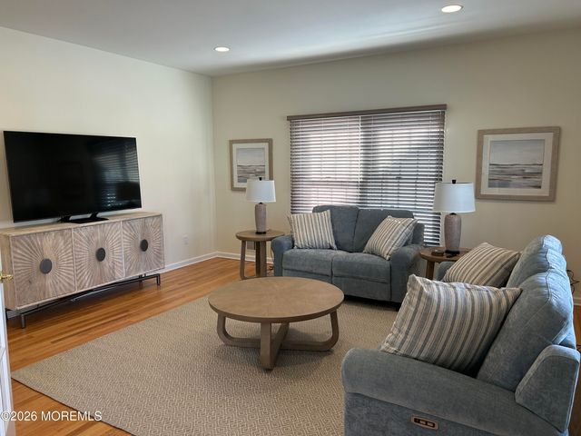 206 Pointe Drive, Mantoloking, NJ 08738