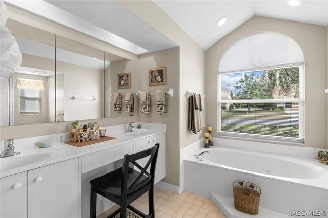 6120 N Misty Oak Terrace, Beverly Hills, FL 34465